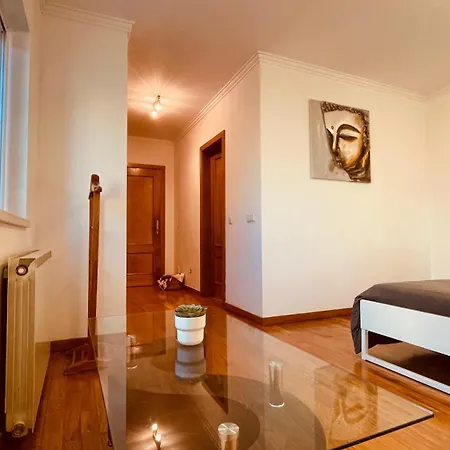 Bed & Breakfast The Throne