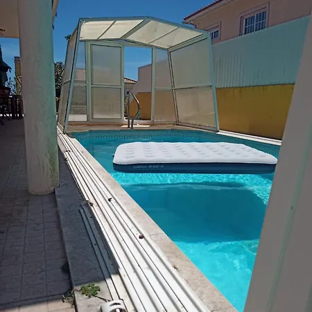 The Throne Bed & Breakfast 3*