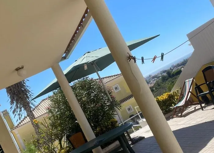 The Throne فندق مبيت وإفطار الكابيديشي